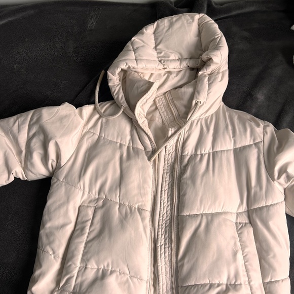 Zara Puffer Jacket - Picture 5 of 9